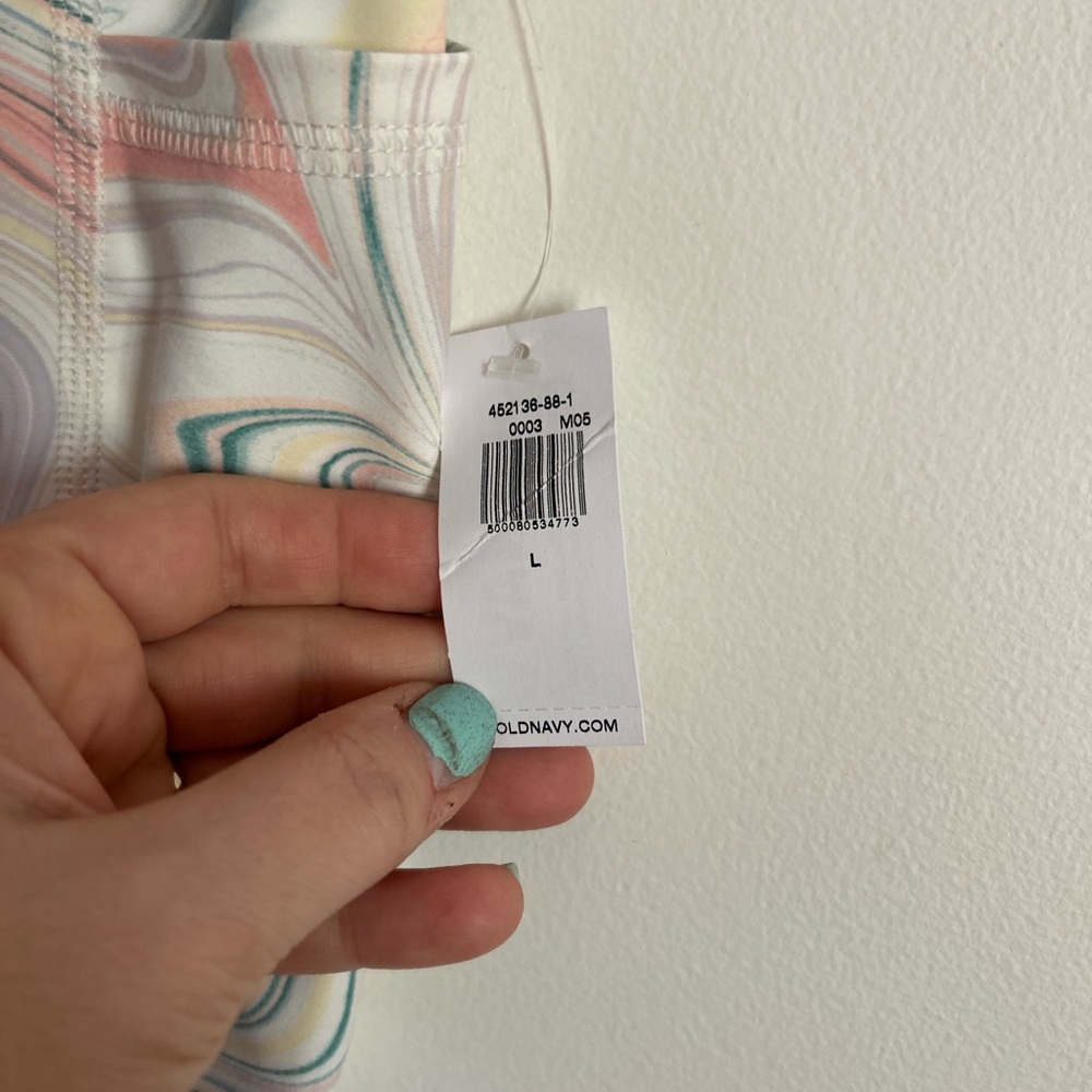 Old Navy Powersoft 7/8 Length Swirl Pattern Leggings - Picture 3 of 7